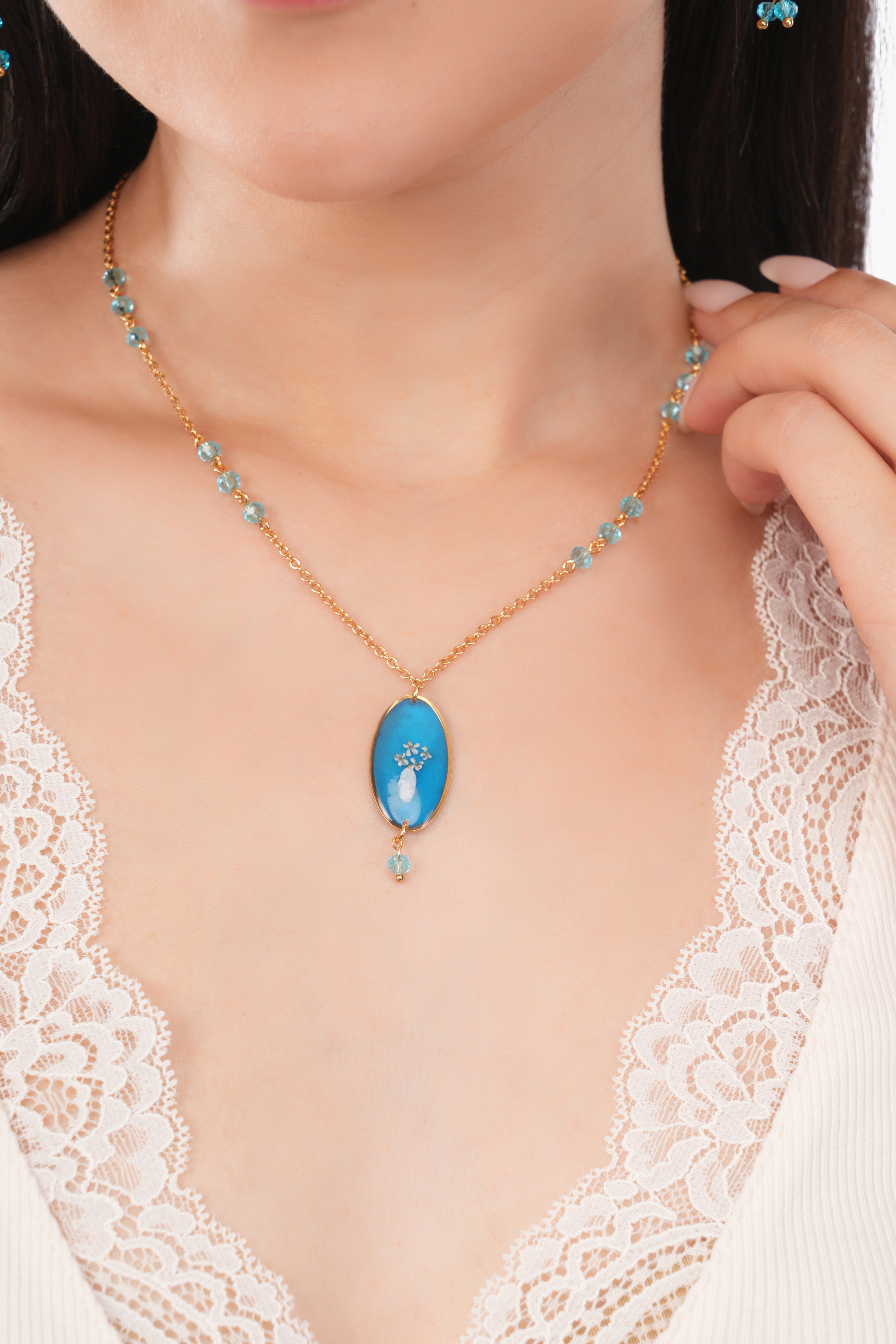 White Vase Necklace